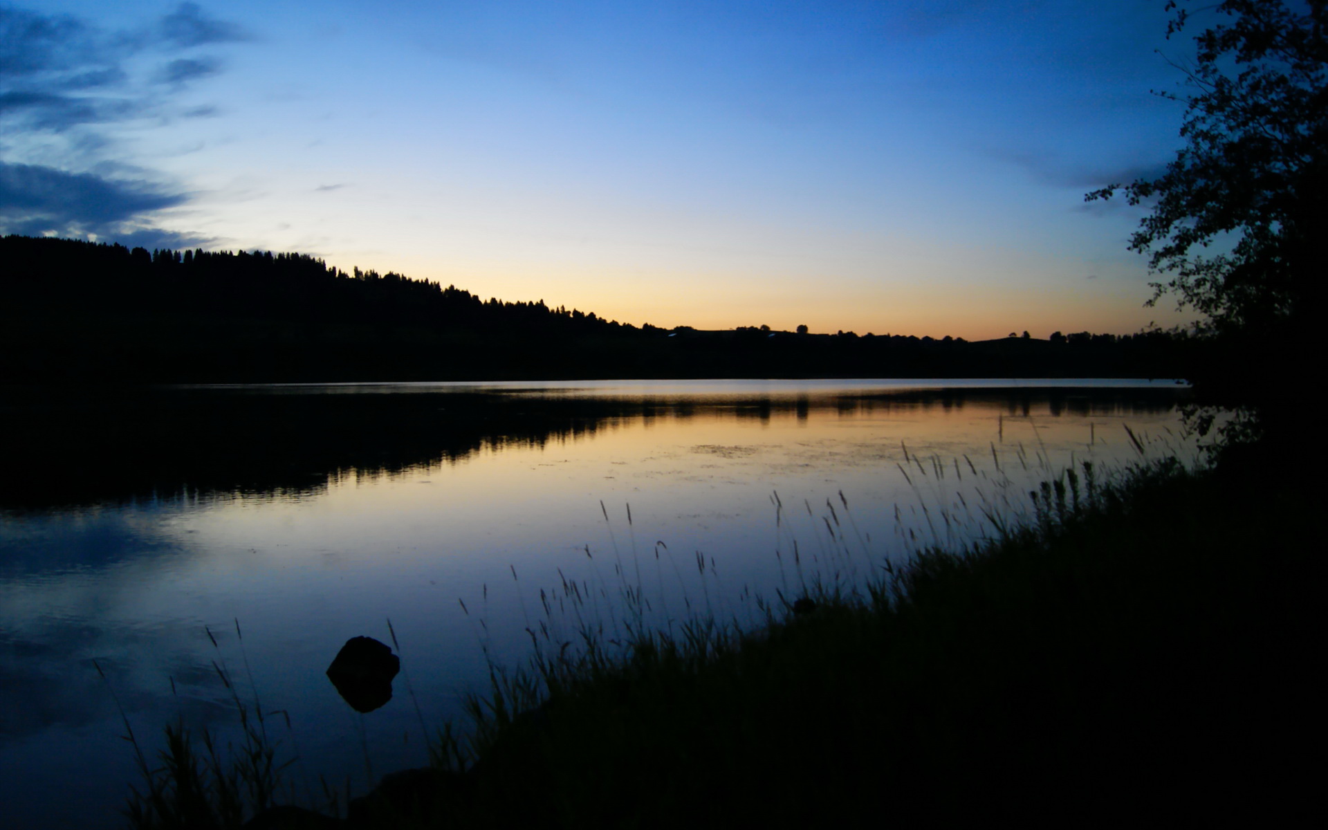 边后卫高度跑动与球队攻防转换速率关系，边后卫可以满场跑吗